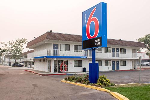 Motel 6-Kalispell, MT