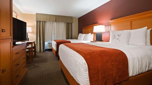 2 queen beds