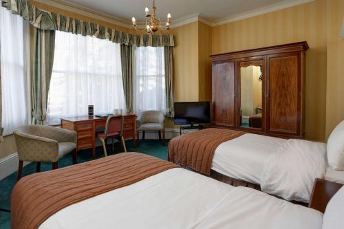 Best Western Swiss Cottage Hotel - image 10