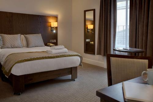 room detail thumbnail 1
