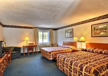 โร้ดเวย์ อินน์ (Rodeway Inn) in เบดฟอร์ด (PA)