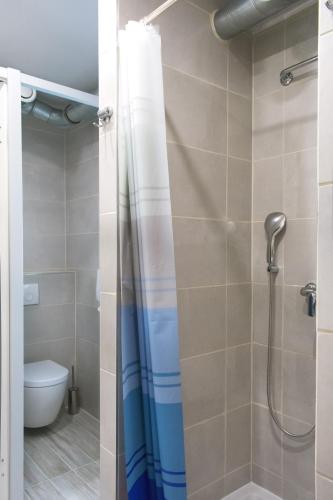 Gravitas Hostel - image 6