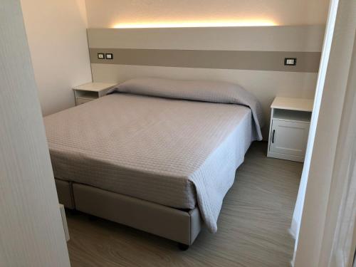 2 queen beds