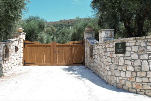 LIORIZA Country Houses