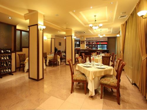 Restaurant, Contessa Hotel in Shumen