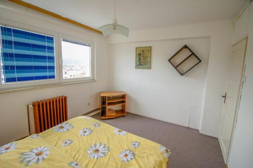 Apartman u centru BL - image 12
