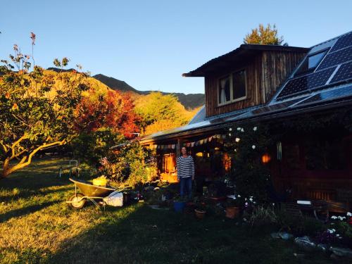 Mountain Yurt, Stunning Views, Near Wanaka in Lake Hawea