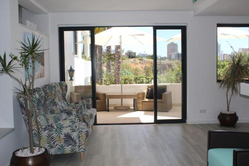 Hotel Alcaide - image 11