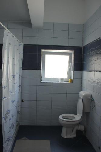 One-Bedroom Apartment image 10
