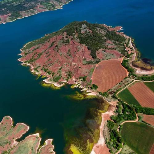 Grand Studio Entre Lac Et Garrigue - Location saisonnière - Clermont-l'Hérault