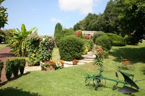 Hôtel Restaurant Plaisance-Piscine couverte et chauffée- Proche Sarlat-