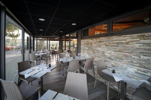 Restaurant, ibis budget Nice Palais Nikaïa in Mercantour