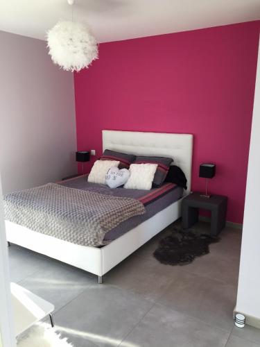 La chambre rose chambre d'hôte Charnay-lès-Mâcon
