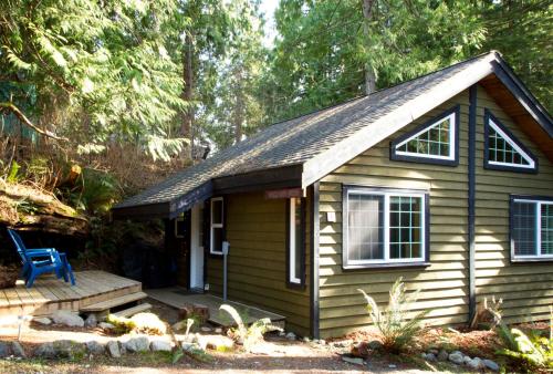 A Hotel Com Surfs Inn Rainforest Cottages Holiday Park