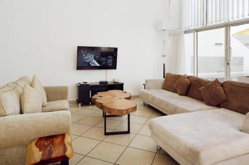 First Group La Montagne La Montagne is perfectly located for both business and leisure guests in Ballito. The property offers a wide range of amenities and perks to ensure you have a great time. Service-minded staff will wel