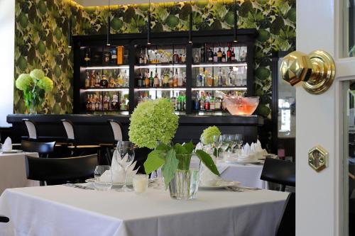 Arbiana Heritage Hotel - image 6