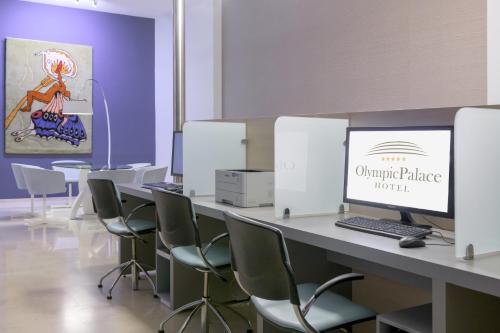 Olympic Palace Hotel - image 10