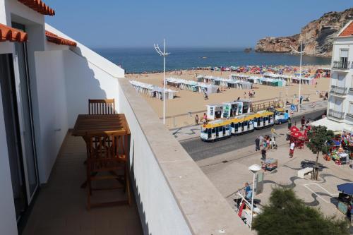  Coral House in Nazaré