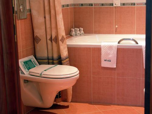 Mirage Hotel - image 12