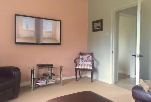 The Oaks - image 3