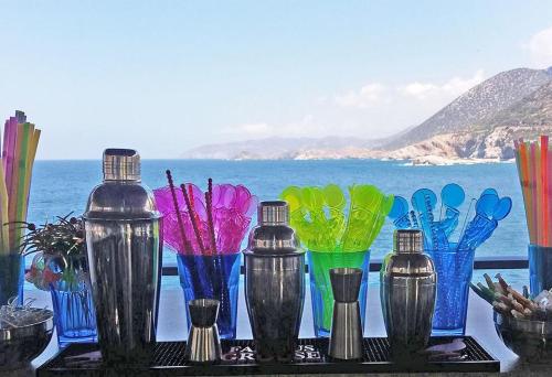  Sea View Apartments Cafe and Cocktail Bar in Balíon