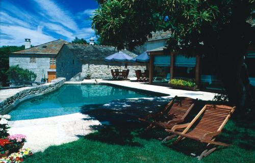 泳池, 福爾凡薩之家格蘭德餐廳酒店 (Fervenza Casa Grande & Restaurante) in 費爾賓薩