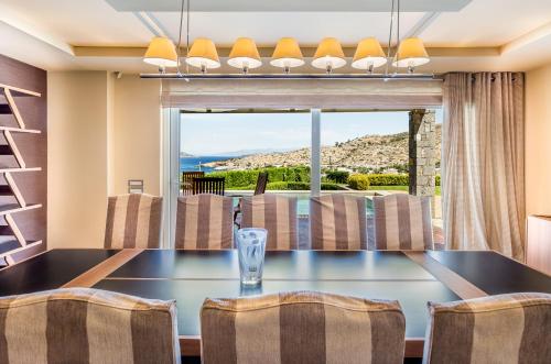 Létesítmények, Analisa Luxury Villa in Thimári