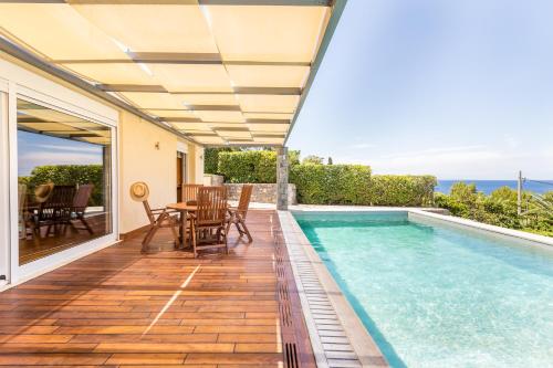 Kilátás, Analisa Luxury Villa in Thimári