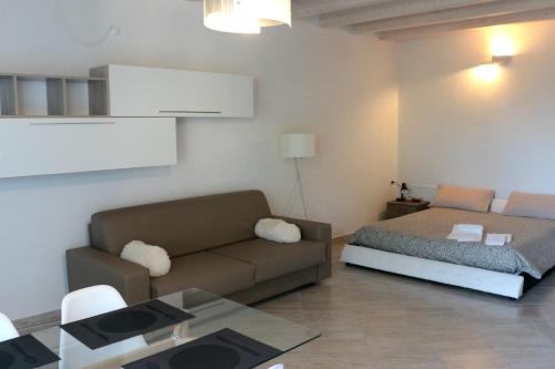  Paradeisos Residence Sas in Somma Lombardo