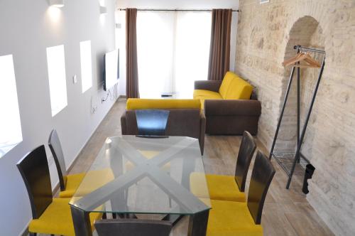 Patios Del Orfebre