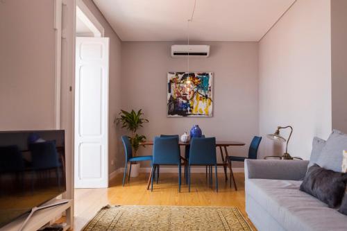 Breath-Taking River & City View Stunning 3 Bedrooms & 3 Bathrooms With AC Alfama Castle district 1st Floor Apartment, Lisboa (foto 6)