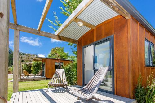 Standard Queen Chalet