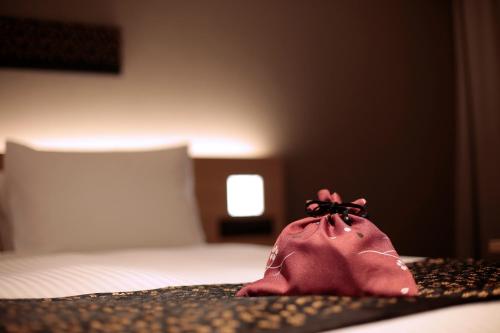 Superior Queen Room with Free access to Lounge - Non-Smoking image 9