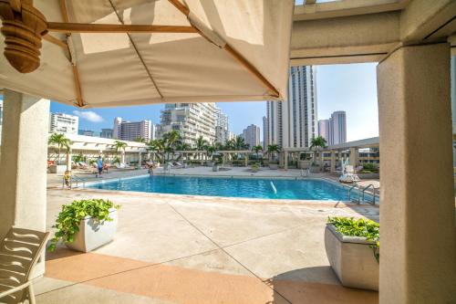 Studio at Ala Moana with Ocean Views