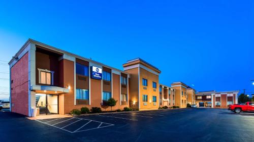 Best Western Inn at the Rochester Airport - Hotel - Rochester