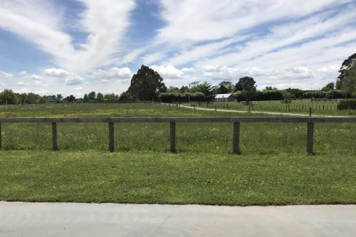 Country Living on Raynes Road