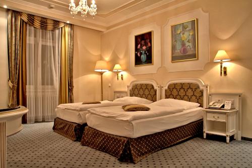 1 queen bed