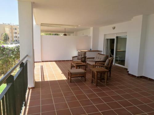  Apartamento cercano a la playa con gran terraza in Torre de Benagalbón