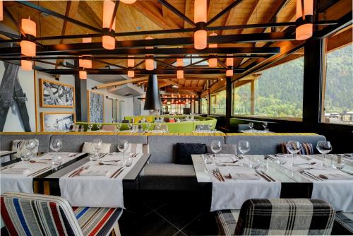 Alpina Eclectic Hotel - image 7