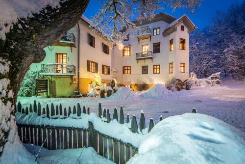  Apartments Ansitz Wildberg, Pension in St. Lorenzen