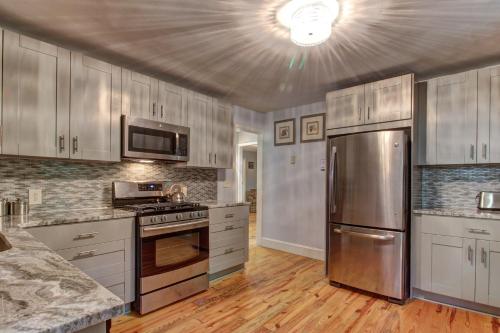 Laurel Lodge at Mountain Cove in Fort Smith, USA