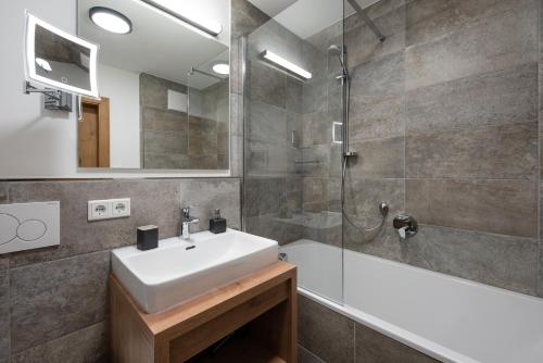 Alpin Residenzen Panoramabahn by Immo-Alpina - image 11