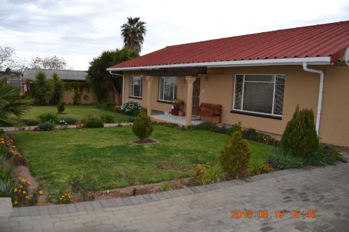 Heloise Home Stay - Oudtshoorn