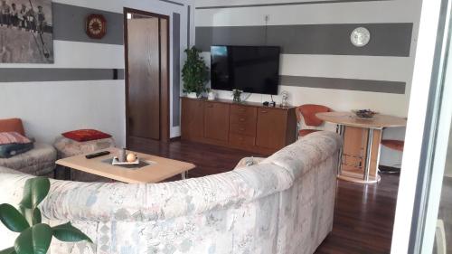 Wohnung für Monteure und Messebauer - Apartment - Algermissen