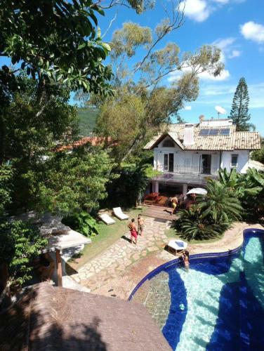 Pub/Lounge, The Search House in Barra da Lagoa Beach