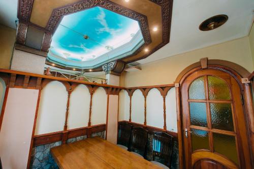Urartu Hotel - image 12