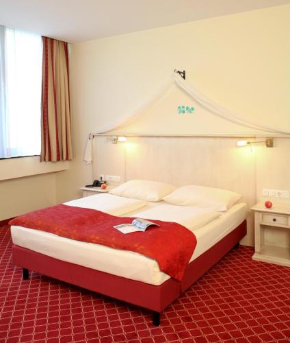 Mercure Hotel Chateau Berlin am Kurfürstendamm - image 4