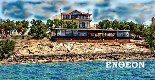  Entheon Rooms in Marathopoli