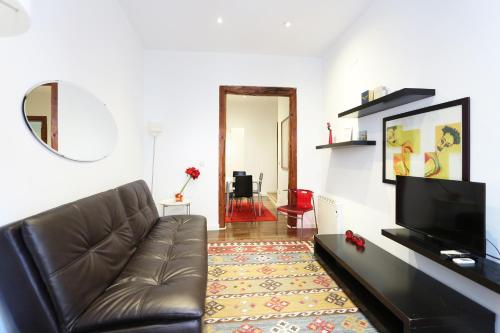 

Apartamentos MLR Paseo del Prado