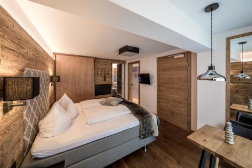 Post Hotel Paznaun - image 4
